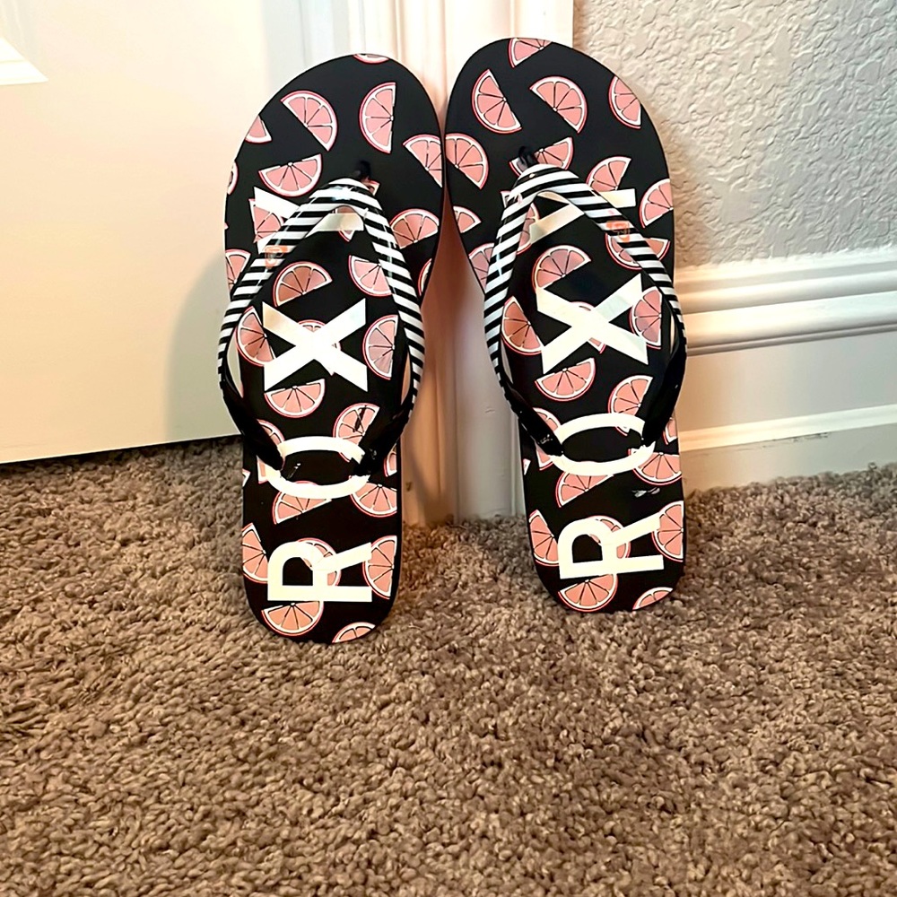 Roxy lemon flip flops